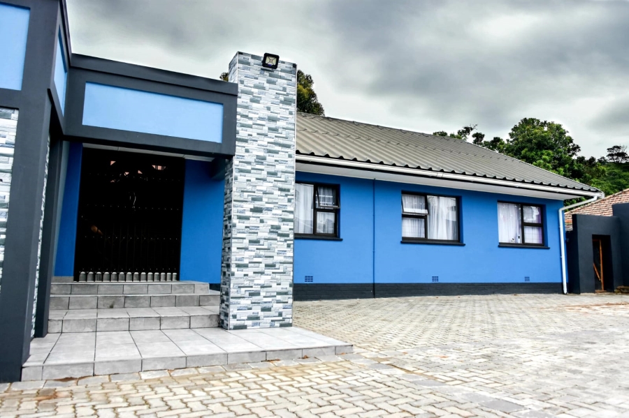 4 Bedroom Property for Sale in Abbotsford Eastern Cape